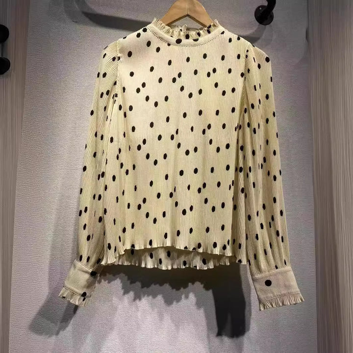 Dame chiffonbluse med generøse puffærmer og stilfuldt punktmønster Stilla