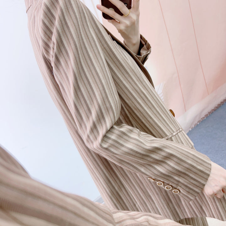 Dame Stribet Blazer i moderne snit med elegante detaljer Stilla