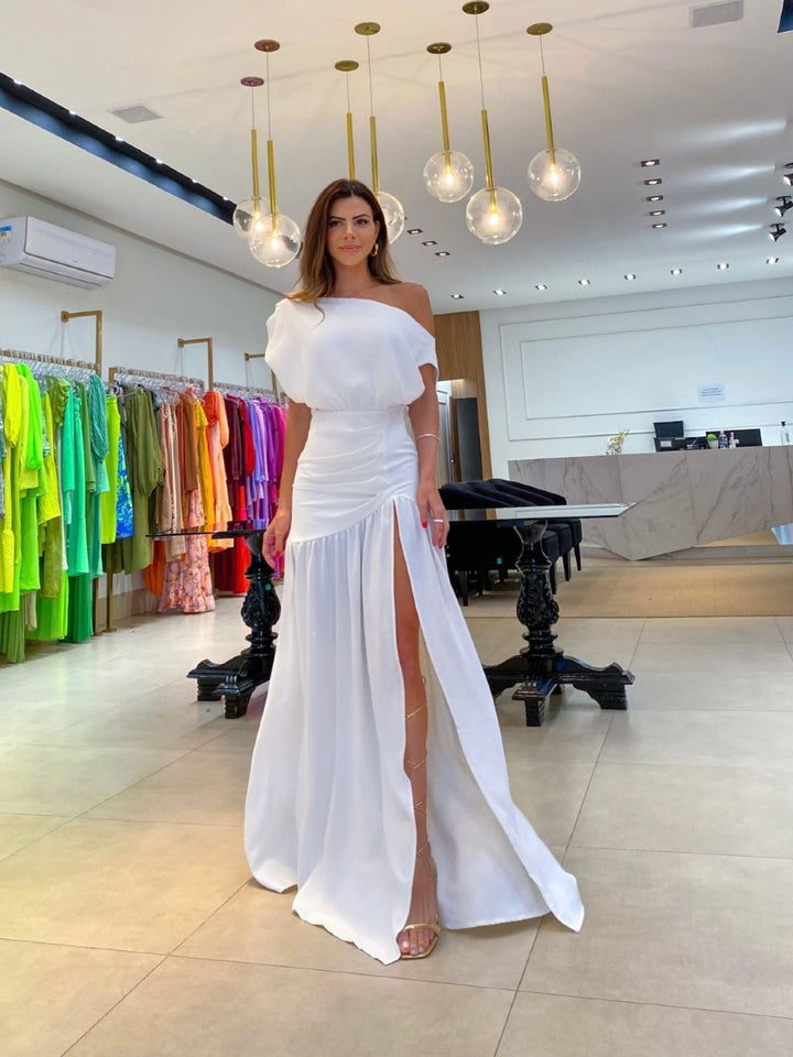 Dame Maxikjole med elegant asymmetrisk design og flydende draperinger Stilla