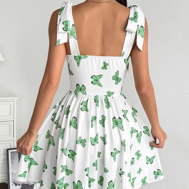 Dame sommerkjole med legende sommerfugldesign og justerbare stropper Skovae