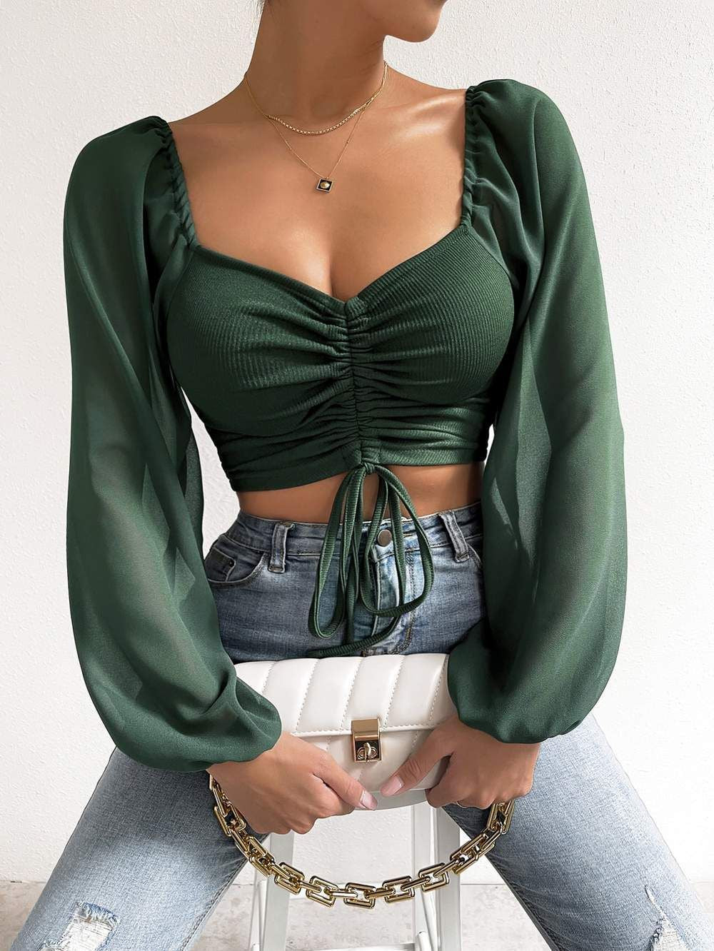 Dame Crop-Top med struktureret krop og elegante pufærmer Skovae