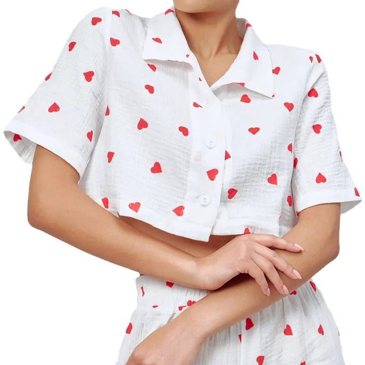 Dame cropped skjorte med hjerte mønster og lette materialer Stilla