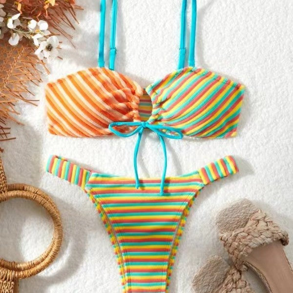 Dame bikini-sæt med raffineret indpakningsdesign og tætsiddende stofkvalitet Stilla