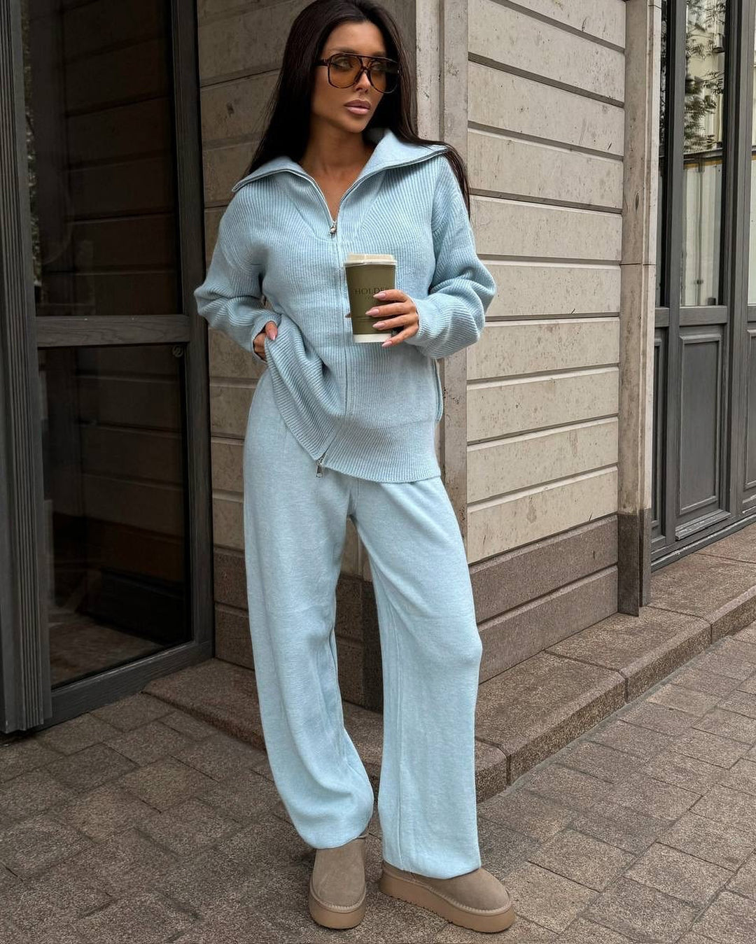 Kvinders sporty sweater med høj krave og lynlås element Skovae