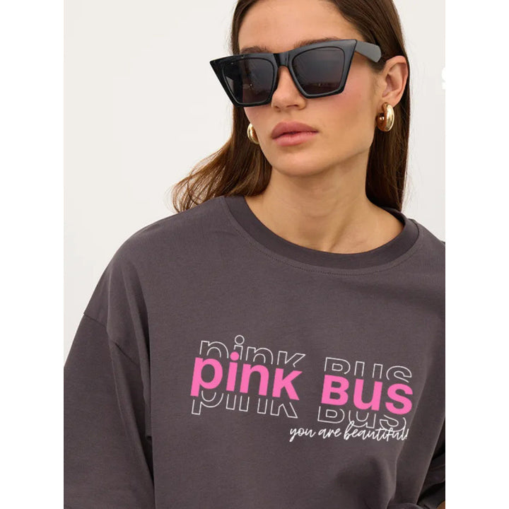 Dame T-shirt med afslappet vintage-inspiration og inspirerende tryk Stilla