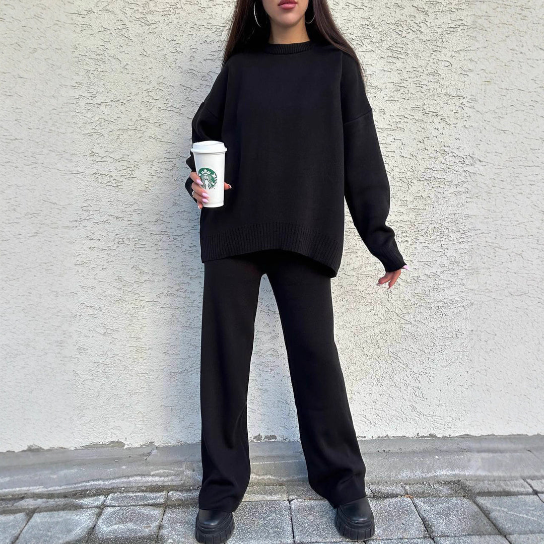 Kvindernes komfortable strikket sweater med høj hals og brede ærmer Skovae