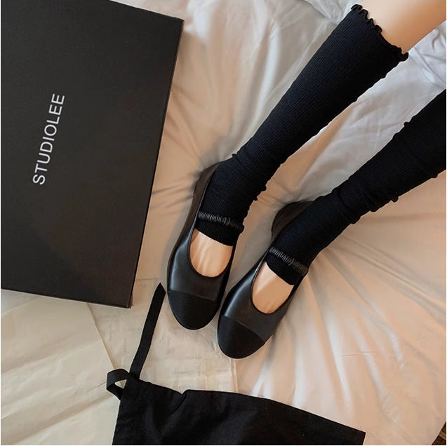 Dame Mode Ballerinas med elegant cut-out design og fleksibel rem Stilla