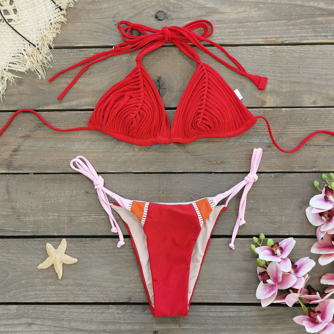Dame bikini-sæt med raffinerede ruffle-elementer og justerbare stropper Stilla