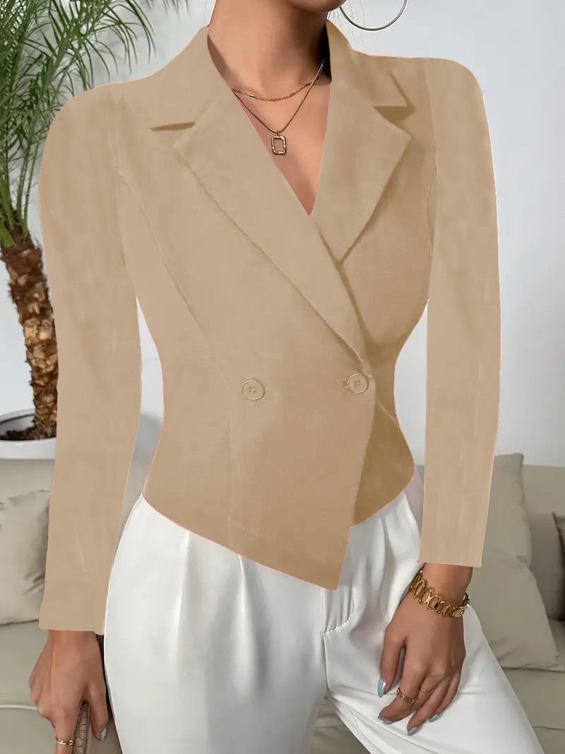 Dame figursyet blazer med dobbelte knaplukninger og elegant snit Stilla
