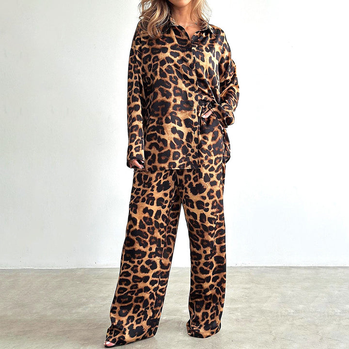Dame Elegante Pyjamasæt med leopardmønster og komfortabel pasform Stilla