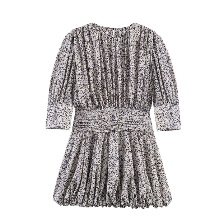 Dame Kort Ruffled kjole med elastisk taljebånd og voluminøst skirt Skovae
