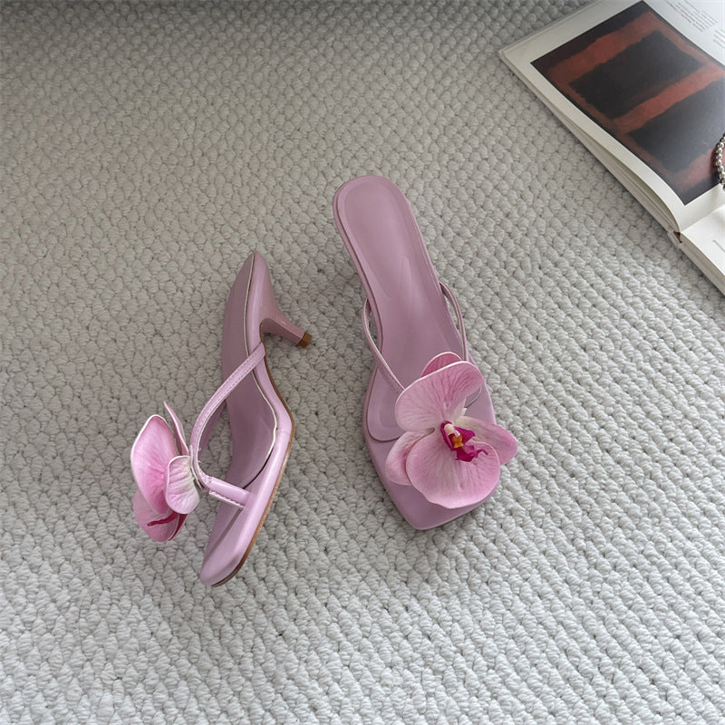 Dame flip-flops med florale detaljer og delikat hæl Stilla