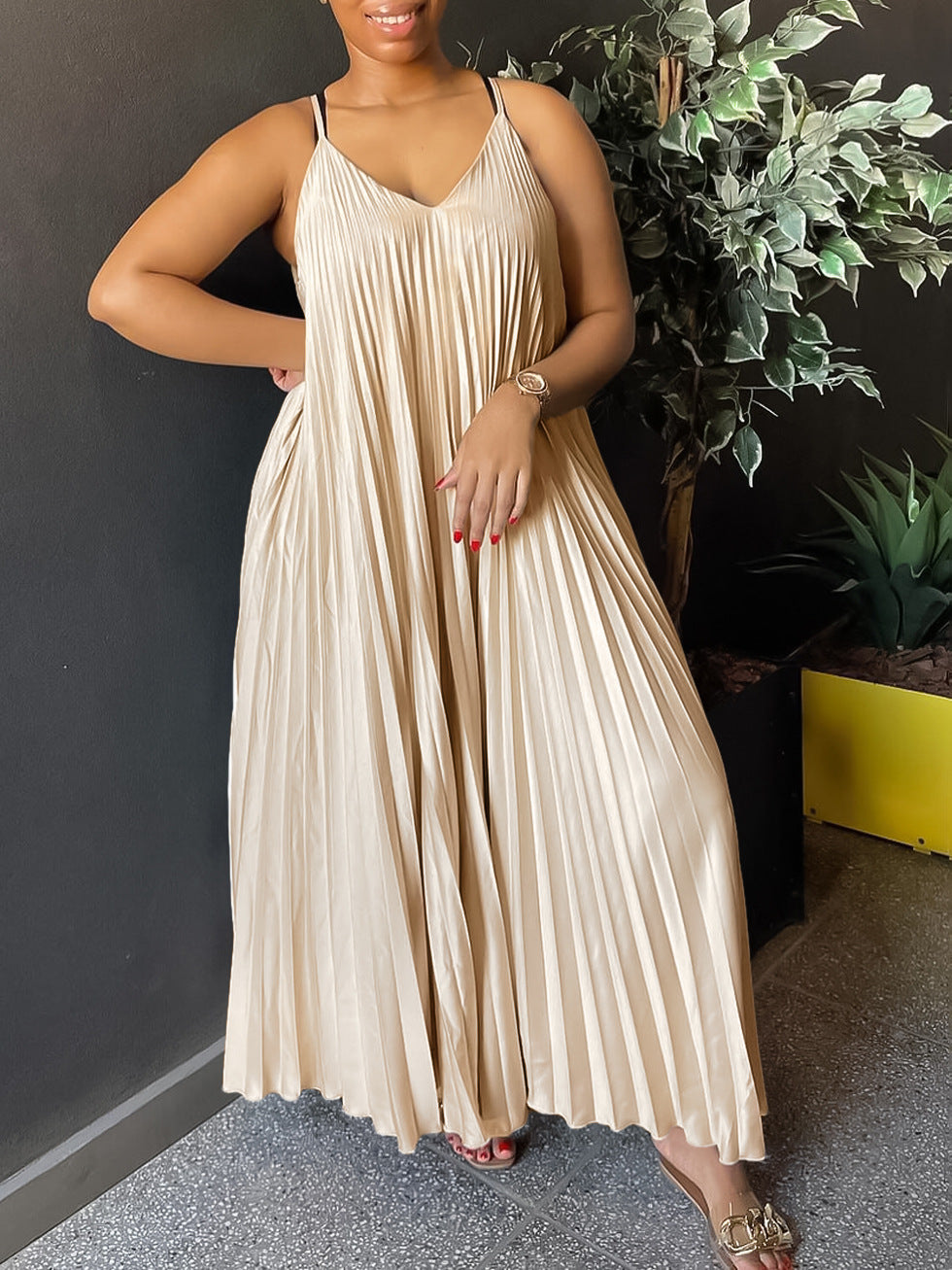 Dame Maxi-kjole med elegant plisseret look og svajende kant Stilla