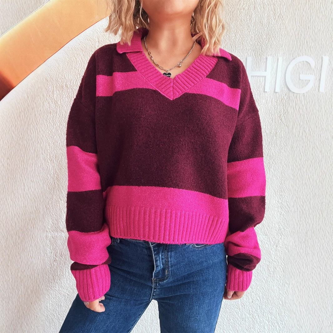Kvinde strikket sweater med V-hals og stilfulde blokstriber Stilla