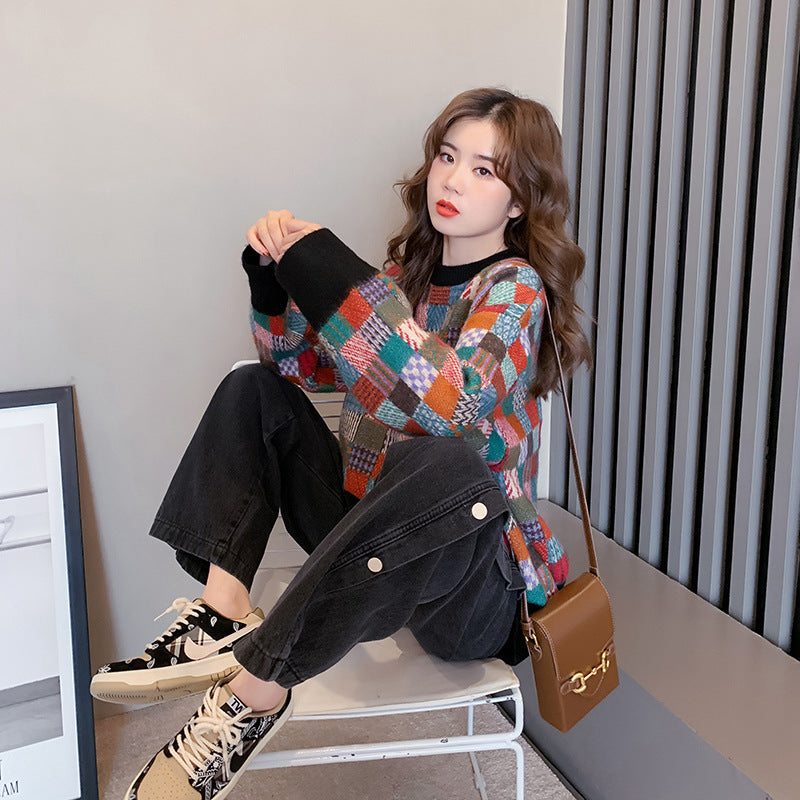 Dame stilfuld sweater med ternet mønster og casual snit Stilla
