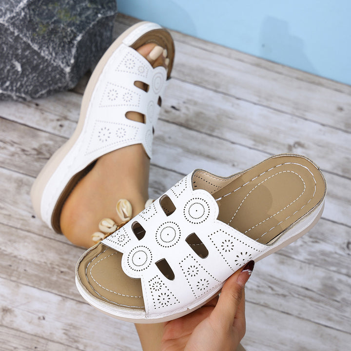Dame Komfortable Clogs med perforeret design og ergonomisk fodseng Stilla