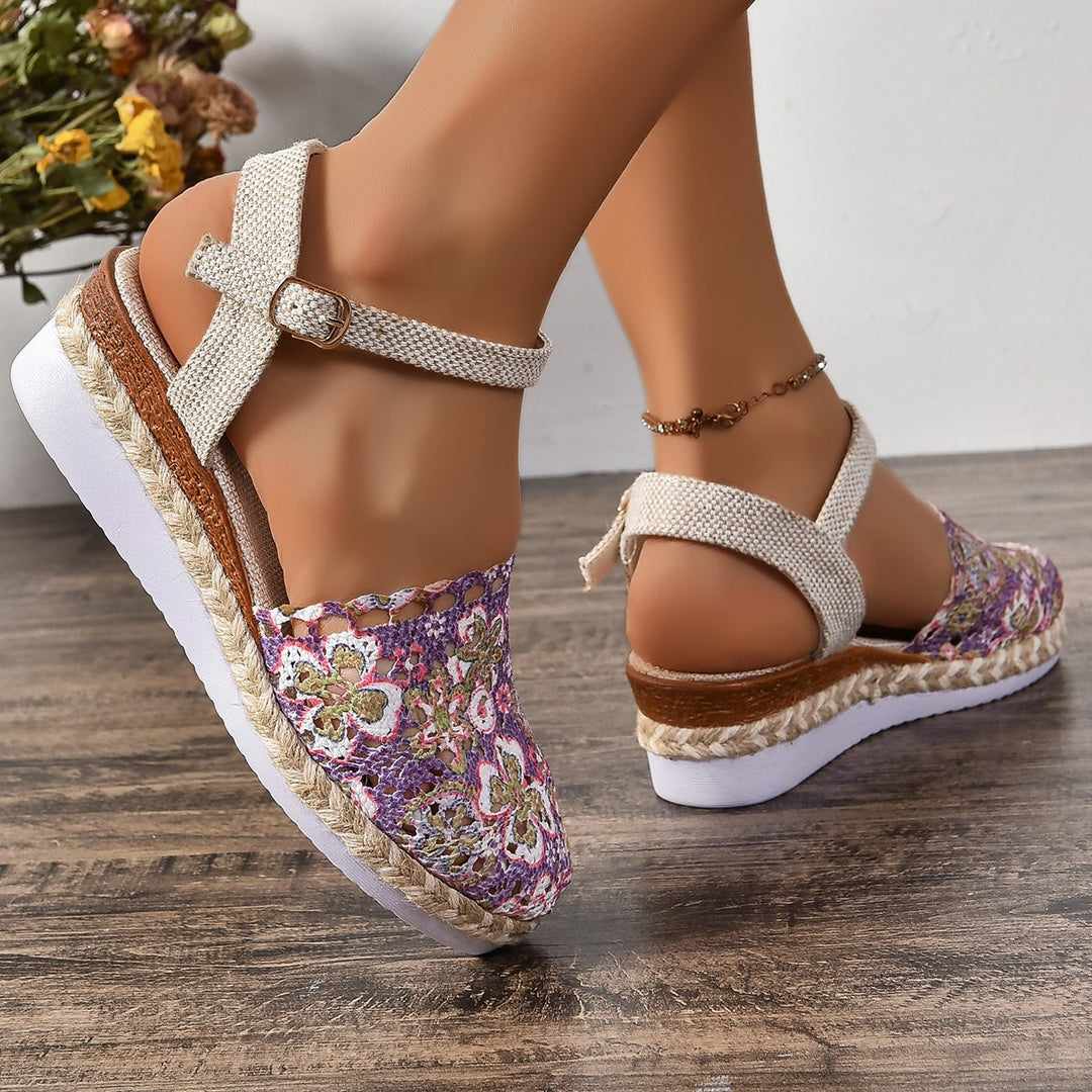 Dame Espadrilles-Sandaler med blomsterhækledesign og moderigtig rem Stilla