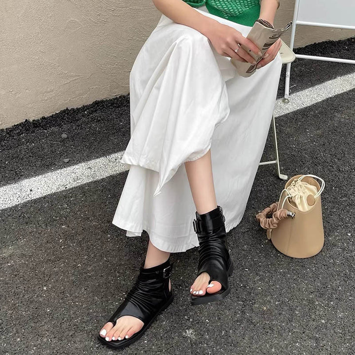Damer komfort-sandaler med raffineret vikledesign og moderigtig lynlås Stilla