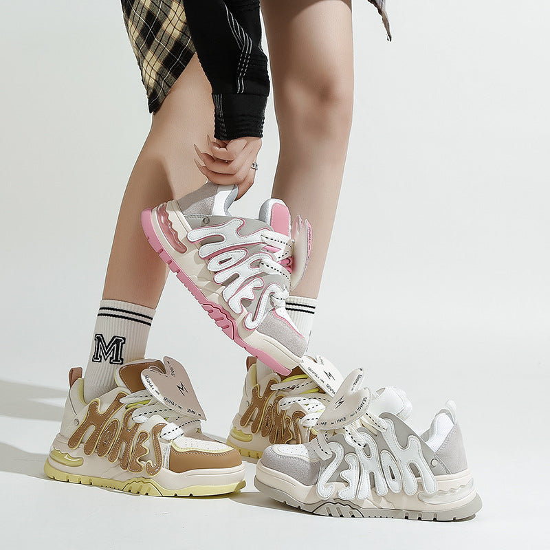 Dame Sporty Sneakers med unikt design og åndbart overmateriale Stilla