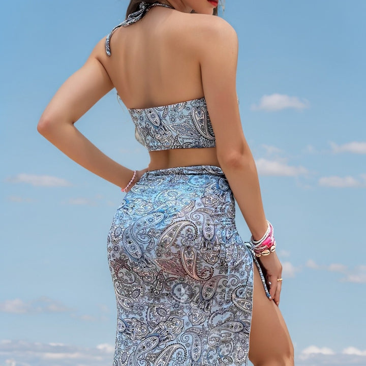 Dame strandoutfit med paisley-mønster Skovae