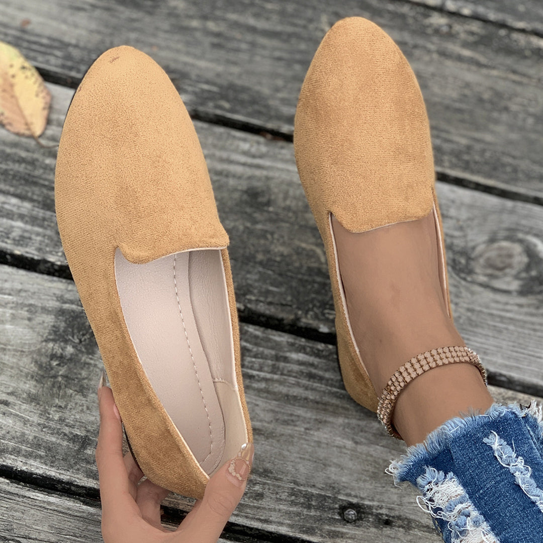 Dame komfortable slippers i elegant design med blød overfladestruktur Stilla