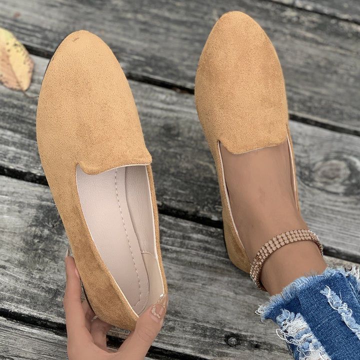 Dame komfortable slippers i elegant design med blød overfladestruktur Stilla