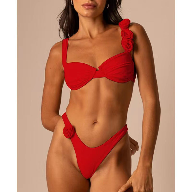 Dame bikini-sæt med elegant Fleur-de-Lis design og raffinerede flæser Stilla