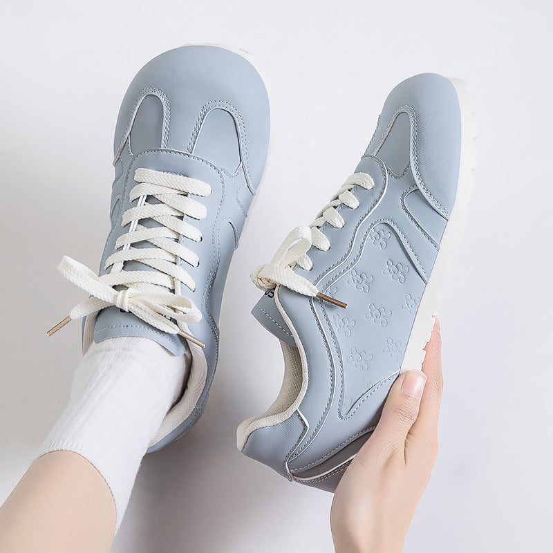 Dame Sneakers i sporty-elegant design med blomster mønster og skridsikker sål Stilla