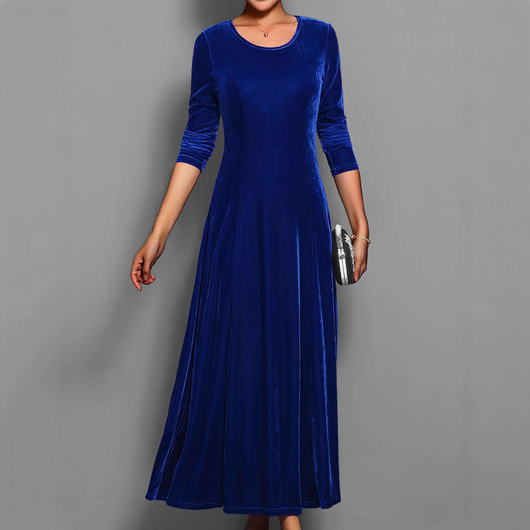 Dame elegant aftenkjole lavet af blød velour Stilla