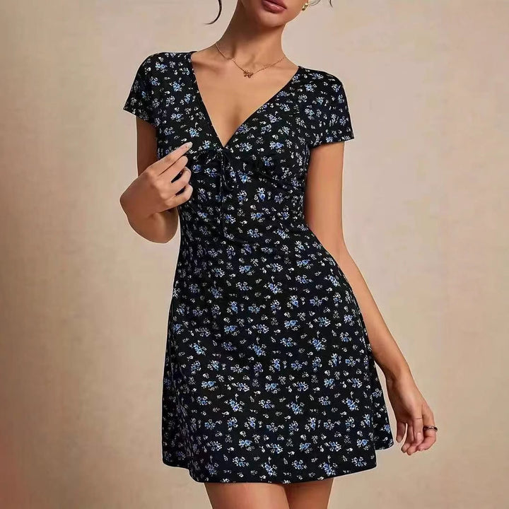 Feminint blomstret kjole Stilla