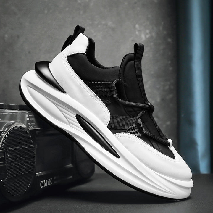 Femme Athletic Performance Sneakers Stilla