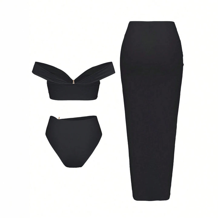 Dame Bikinisæt med indpakningsskørt og elegante smykkedetaljer Skovae
