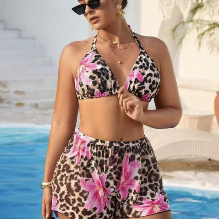 Dame bikini sæt med moderigtigt dyremønster og højtskårne shorts Skovae