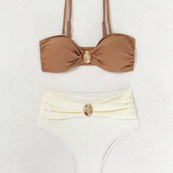 Dame Bandeau-bikini-sæt med moderigtigt gulddetalje og høj talje Stilla