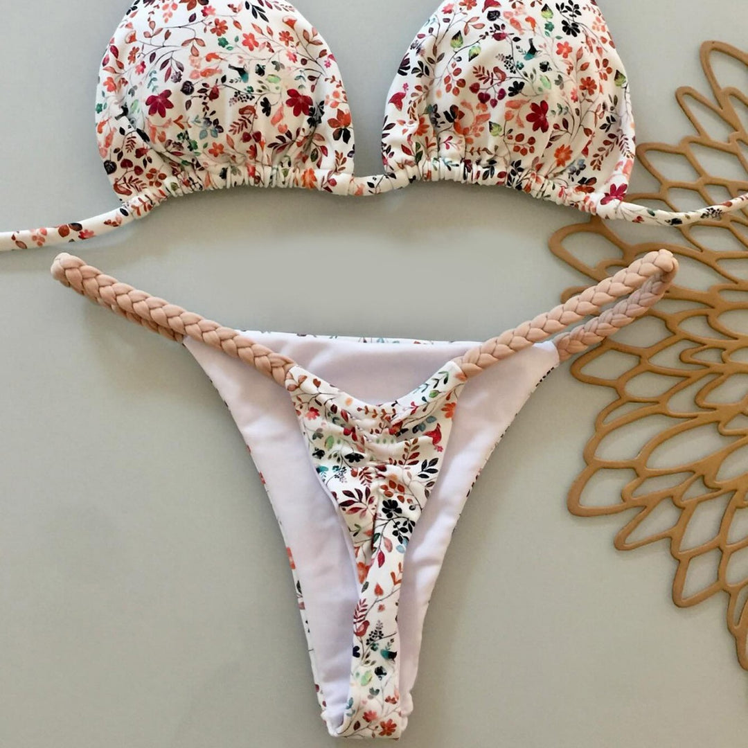 Dame triangel-bikini med flettede stropper og blomstret design Stilla