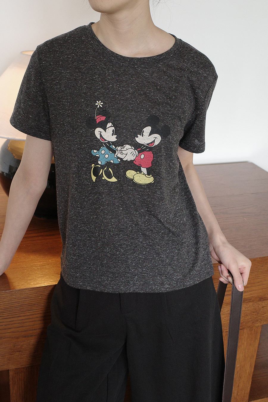 Dame T-shirt med Mickey og Minnie Mouse print Stilla