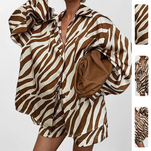 Kvinders oversized skjorte med zebrastriber og korte ærmer Stilla