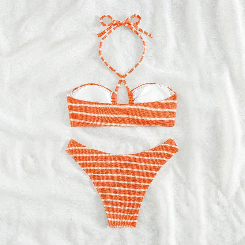 Dame bandeau-bikini med stilfuldt stribedesign Skovae