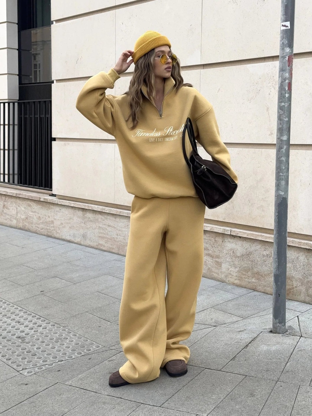 Kvinders sweatshirt med høj krave Skovae