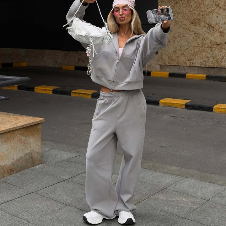 Kvinders casual crop top hoodie med løs pasform og komfortable joggers Stilla