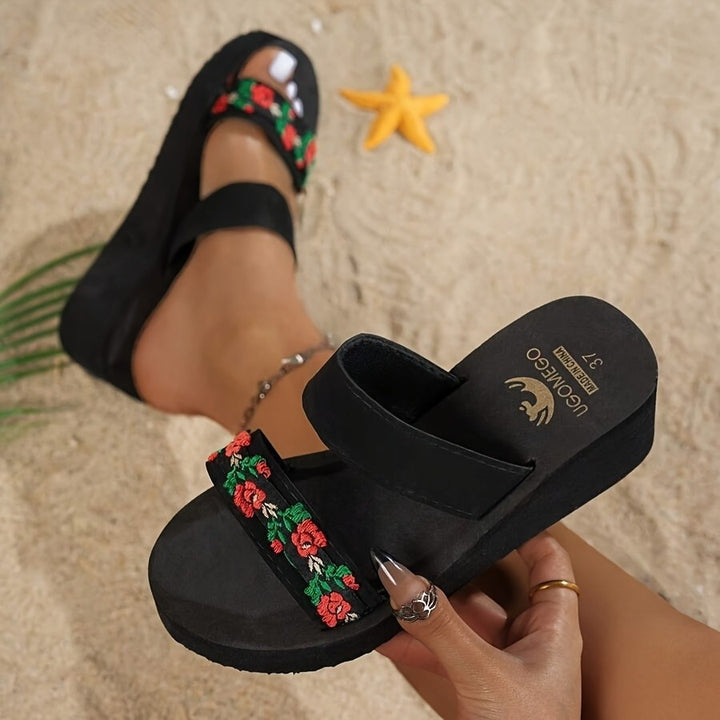 Dame Wedge-sandaler med kunstnerisk pynt og komfortabelt fodseng Stilla