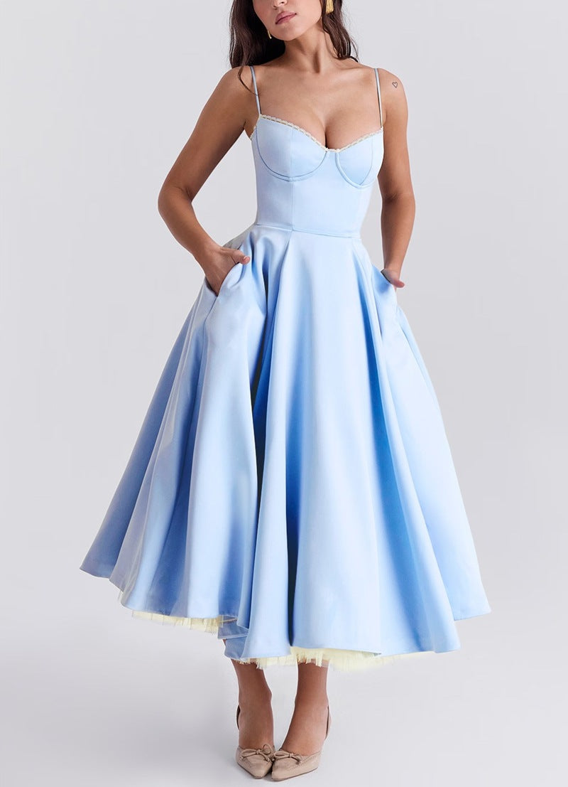 Dame nan taljeret retro-inspireret midikjole med korsage underbustsaume, tulipanskirt og lommer Skovae