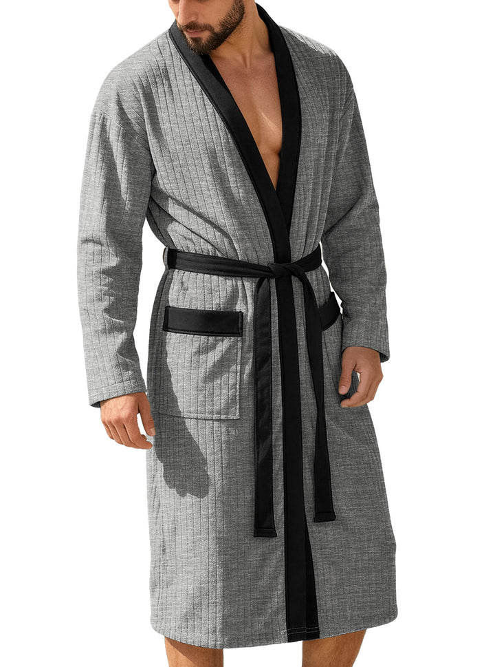 Herrer nan wadenlang Ribbadekåbe i kimono-stil med sjalkrave og kontrastpaspel Skovae