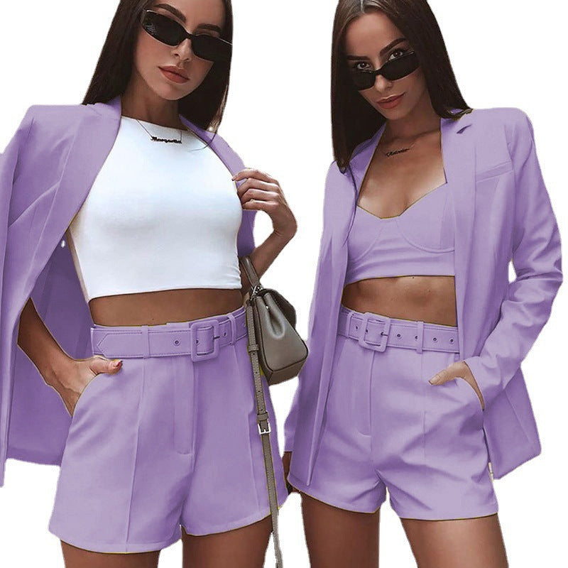 Dame Mode Blazer sæt med figursyet snit og højtaljede shorts Skovae