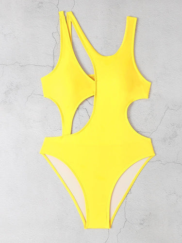 Dame én-delt badedragt med innovativt cut-out-design og sporty stropper Stilla