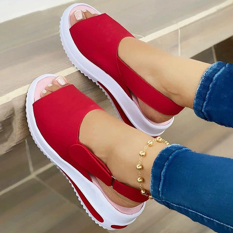 Dame Open-Toe Pantoletten med elastisk design og komfortabel sål Stilla