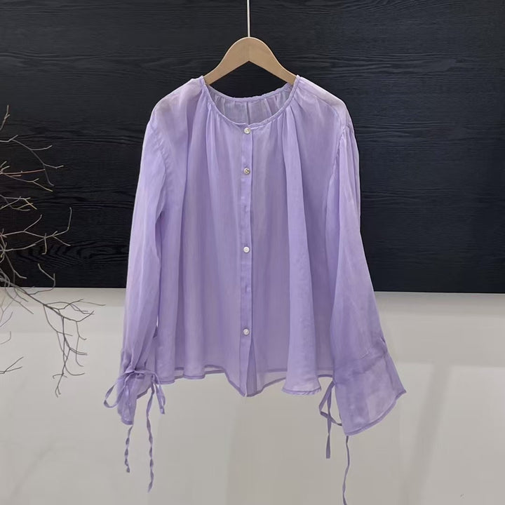 Femme Let Button-Up-Bluse med justerbare bindebånd Stilla