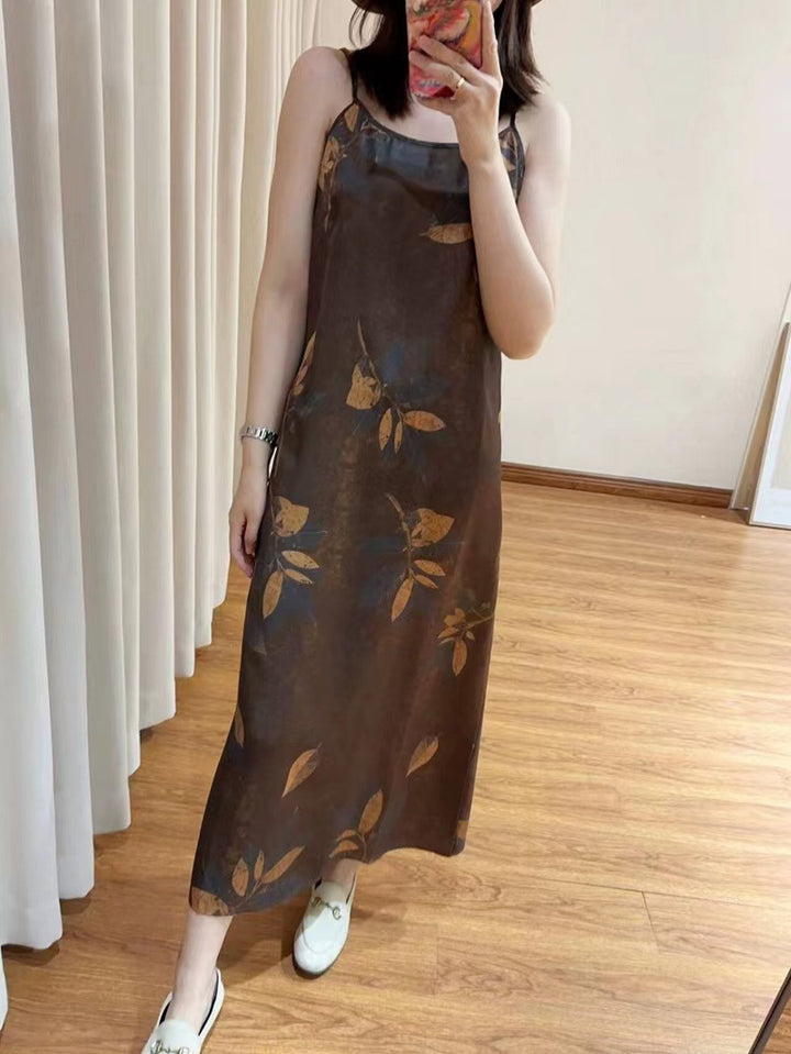 Dame Midi-kjole med florale trykdetaljer og elegant snit Stilla