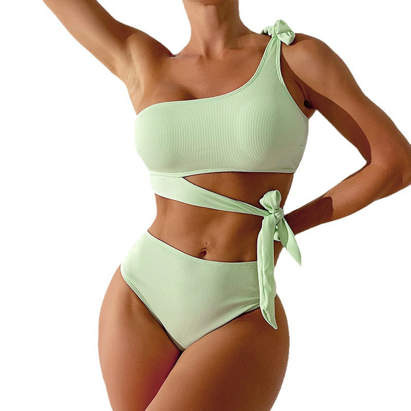 Dame Sporty One-Piece Badesuit med asymmetrisk snit og knude-detalje Stilla