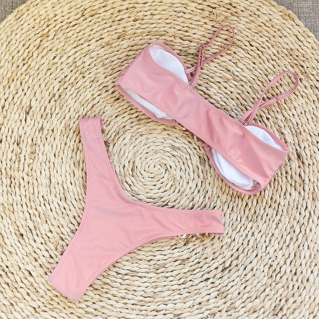 Dame bikini-sæt med glamorøst muslingedetalje og justerbare stropper Stilla
